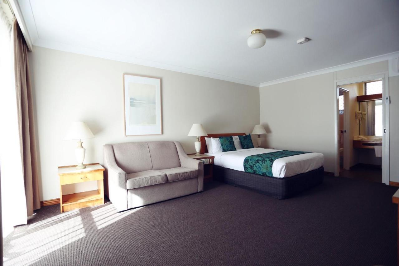 Cascades Motor Inn Даббо Экстерьер фото