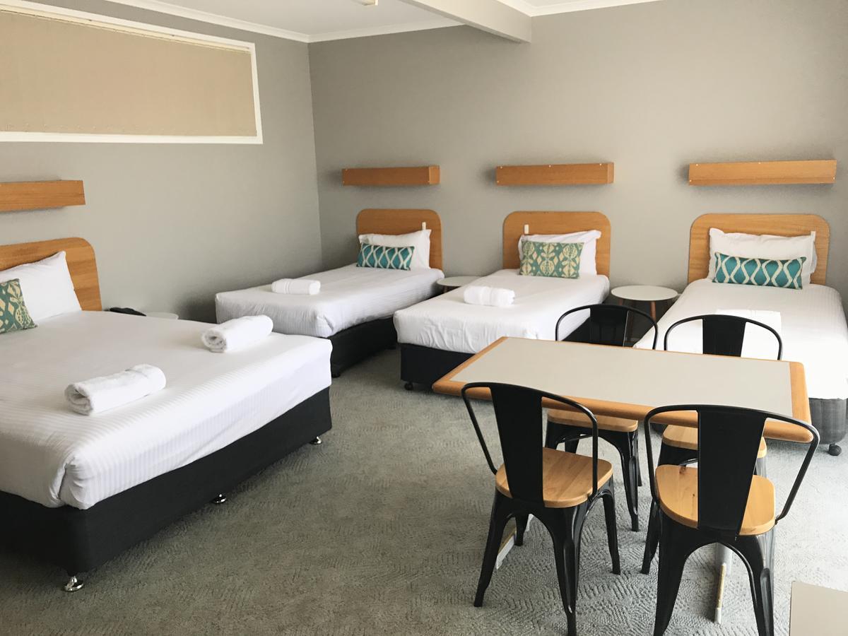 Cascades Motor Inn Даббо Экстерьер фото
